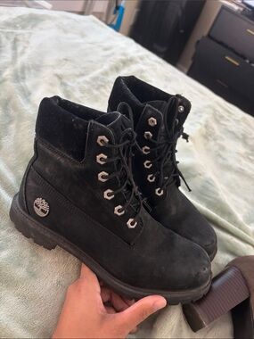 Timberland Black Lace-Up Women's Boots